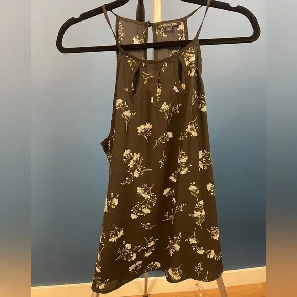 Paper moon Walita Cutout detail blouse - Picture 2 of 5